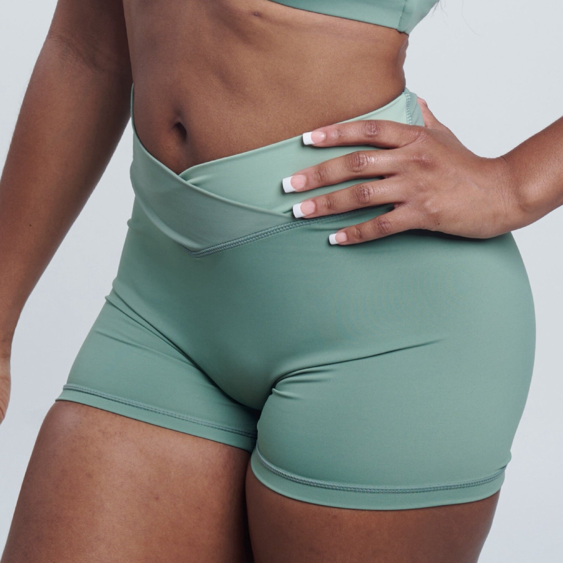 Aura V-Cut Scrunch Shorts
